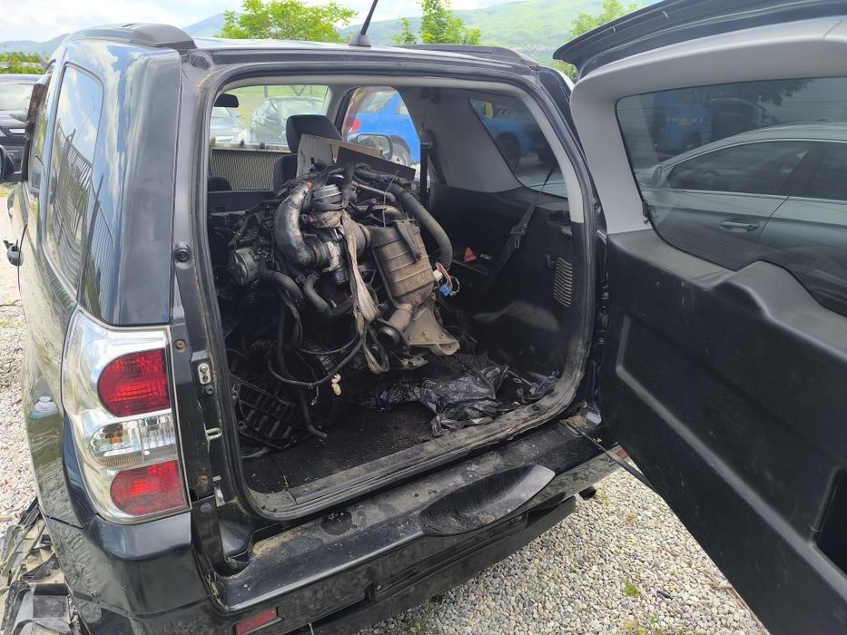 Suzuki Grand Vitara 1.9 129к.с. НА ЧАСТИ