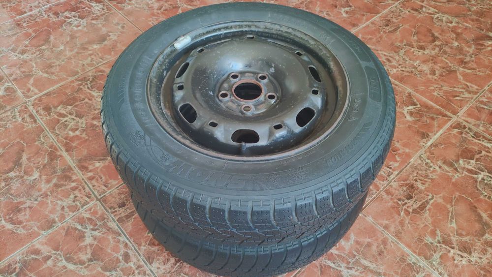 Vand doua anvelope SEBRING SNOW, all season 165 70 R14, cu jenti