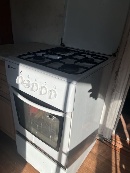 Газовый плита продам
