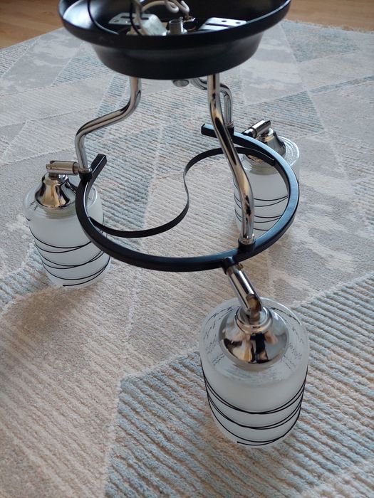 Люстра в зал б/у