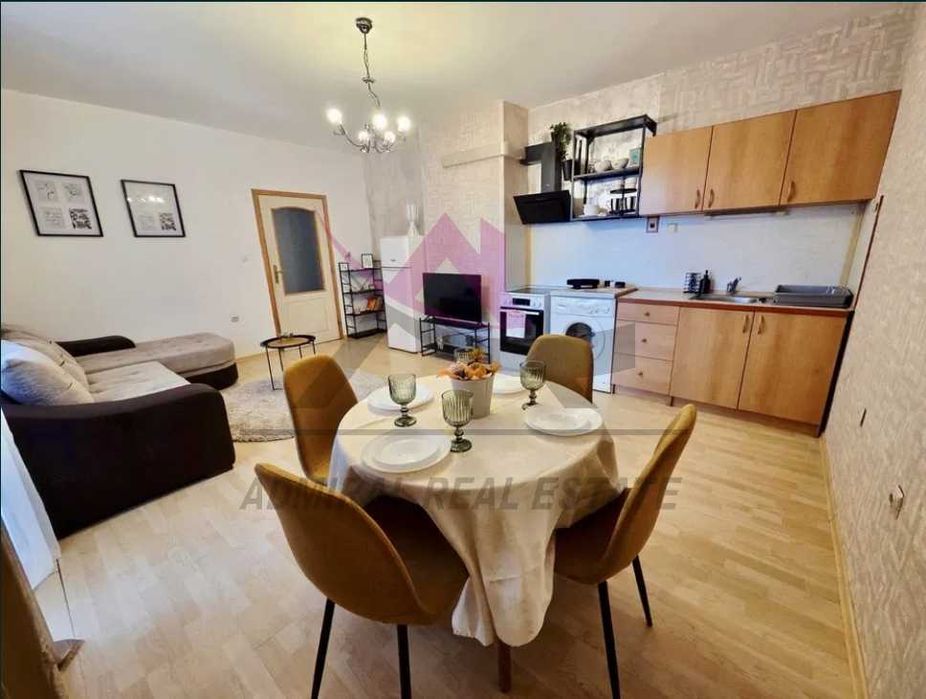 Дава се под наем Двустаен апартамент в Варна, Левски - 72 кв.м за 614 € - Снимка #1