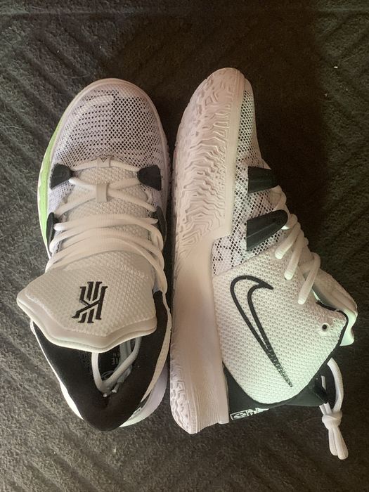 kyrie 7 белые сайз 43