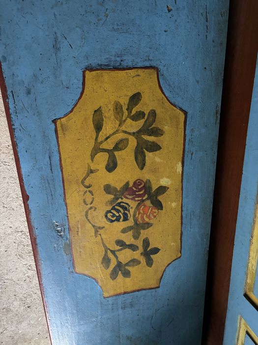 Ladoi (banca) vechi din lemn și dulap , an 1959