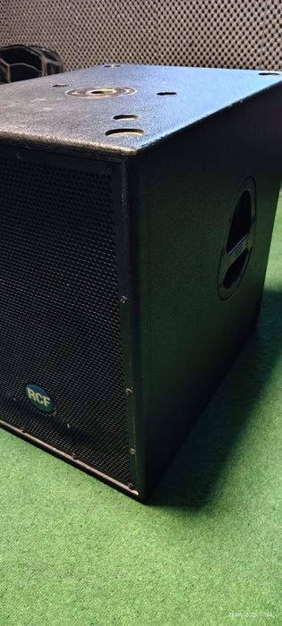 Sistem boxe RCF ,4 basi si 2 monitoare