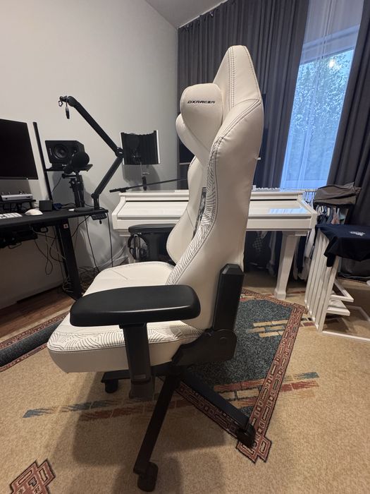 Кресло DX RACER Craft Series Thinker