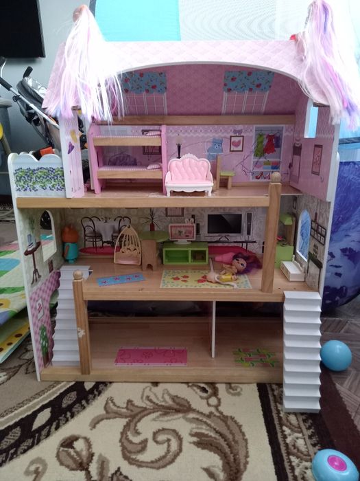 Кукольный домик для девочки