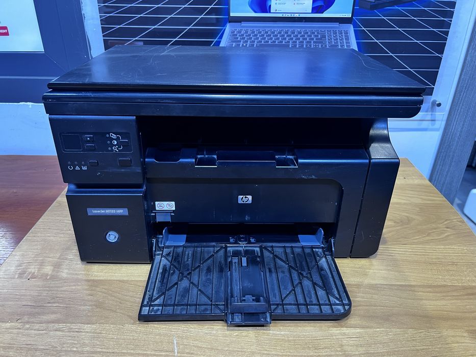 принтер HP LaserJet Pro M1132