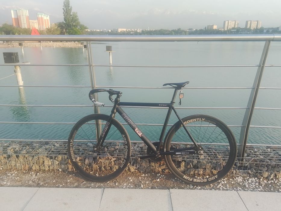 Drew District Fixed Gear