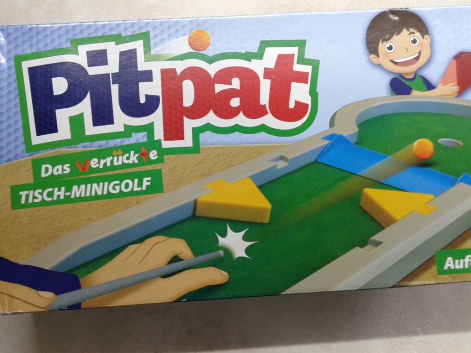 Маса за мини голф pit pat.