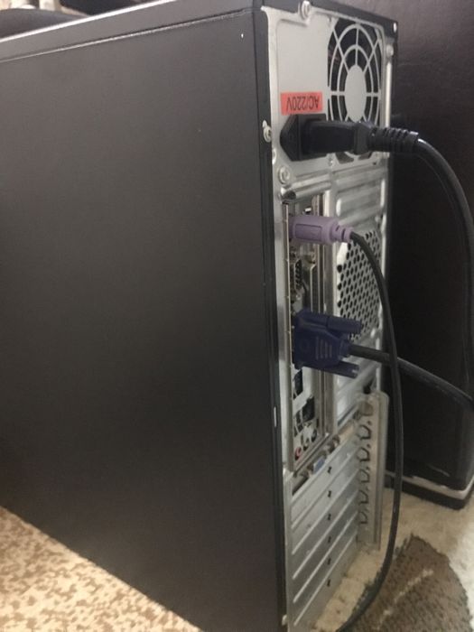 Kompyuter OLG eski lekin sifati yaxshi qirilgan joyla yoq qotmidi