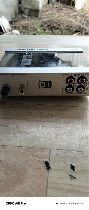 Traktor Audio 6    Native