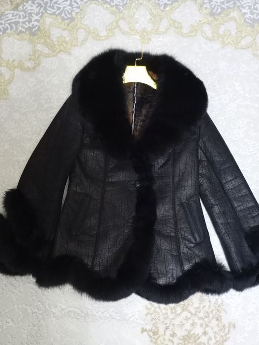 Женская дублёнка натуральный мех размер XL
