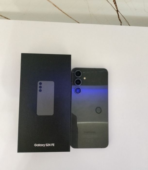 Samsung S24 FE В ИДЕАЛЕ