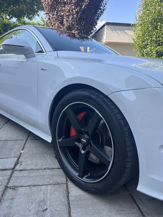 Jante MOMO originale 19” + anvelope Hankook – stare impecabilă
