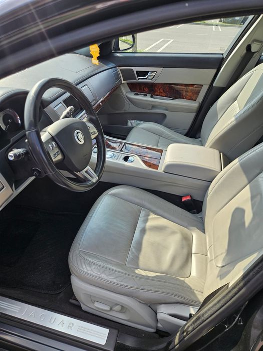 Vand Jaguar xf 3.0D