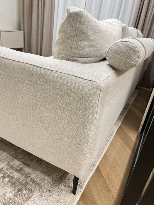 Срочно продам новый диван размер 2,3м