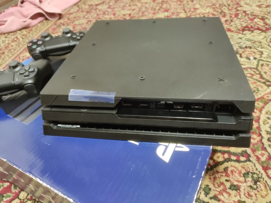 Продам Playstation 4pro 1tb|Sotiladi PS4 Pro 1TB.
