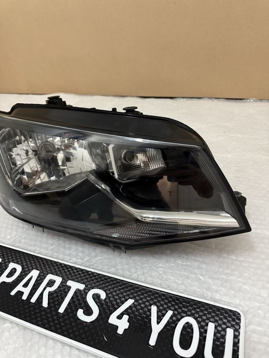 Фар десен VW Caddy 3 facelift 2K1 Кади Перфектен