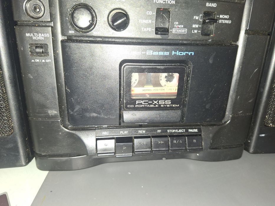 JVC PC-X55, sistem audio boombox cu radio ( Antena Satelor  ), casetofon si CD Player, boxe detașabile, perfect funcțional