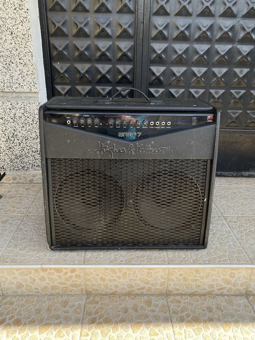 Hughes & Kettner WARP 7 с 2x12" говорителя - Качествено китарно кубе