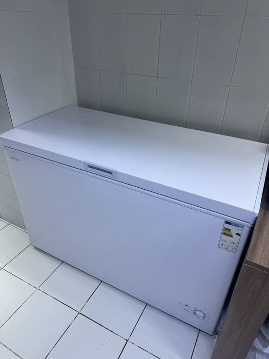 Морозильник Indesit и гроб