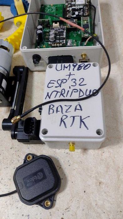 Gps agricol cu autoghidare de precizie  cu baza RTK inclusa in pachet