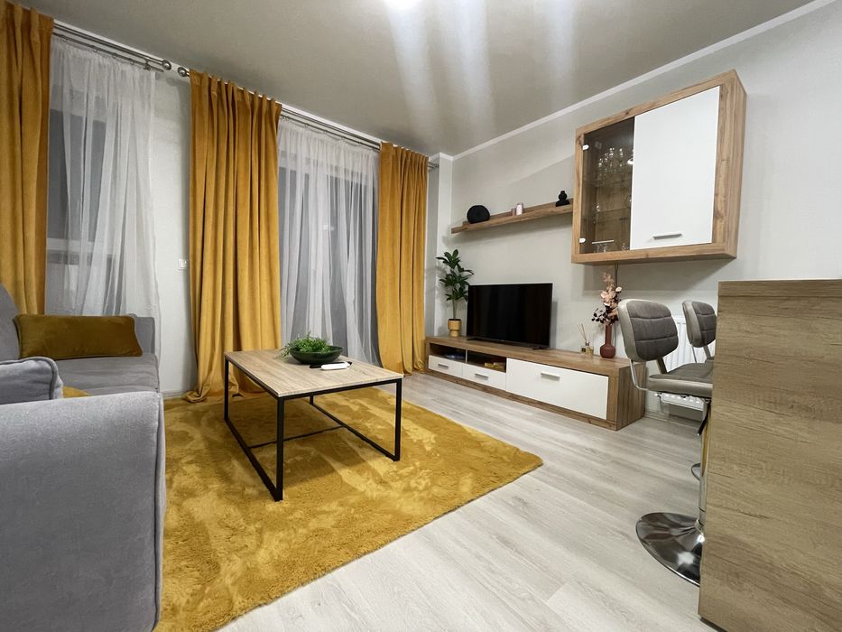 Vand Apartament cu gradina