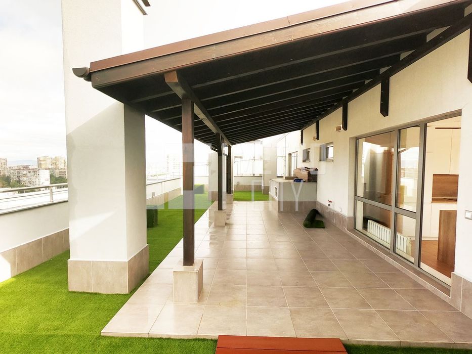 Продава се Четиристаен апартамент в София, Младост 3 - 445 кв.м за 1259 €/кв.м - Снимка #1