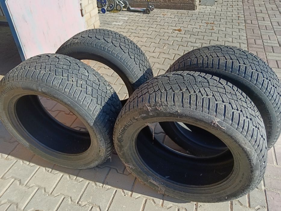 Продам зимние шипованные шины
