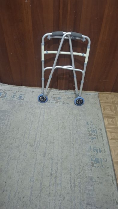 Ходунок для взрослых