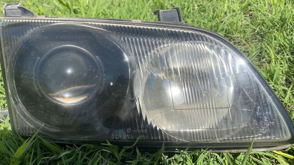 Передние фары ипсум