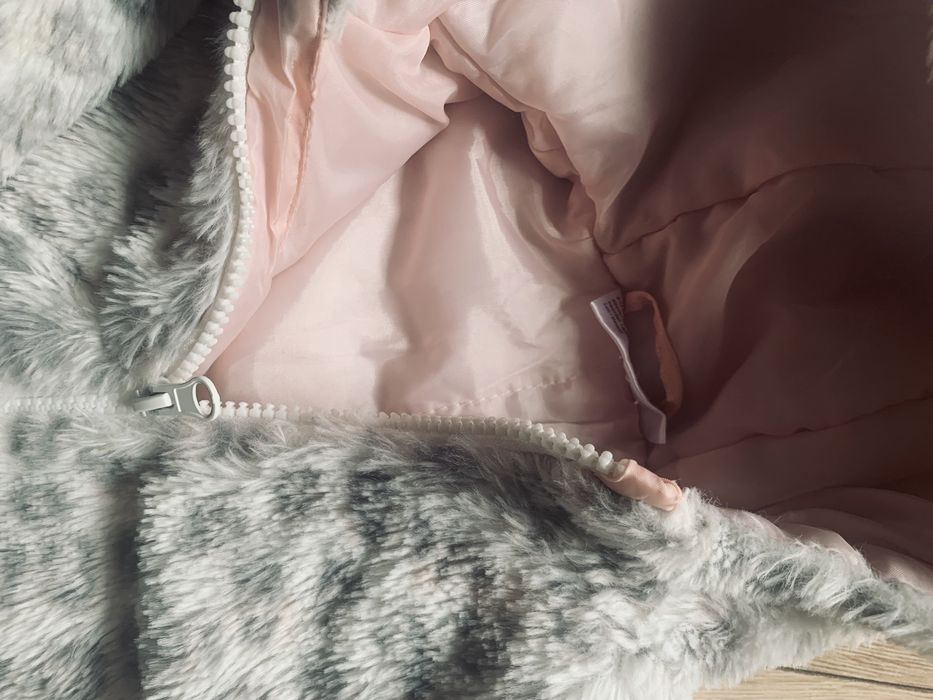 Пухено яке подарък шапка