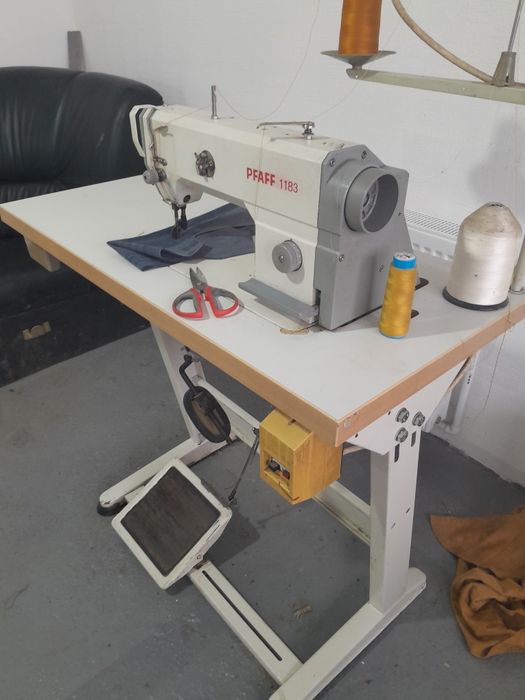 Masina de cusut industriala