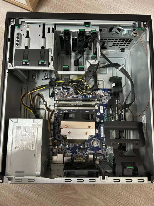 Продавам Компютър