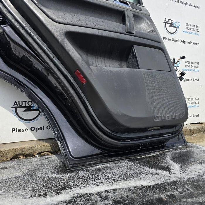 Portiera usa stanga spate Volkswagen Touareg facelift