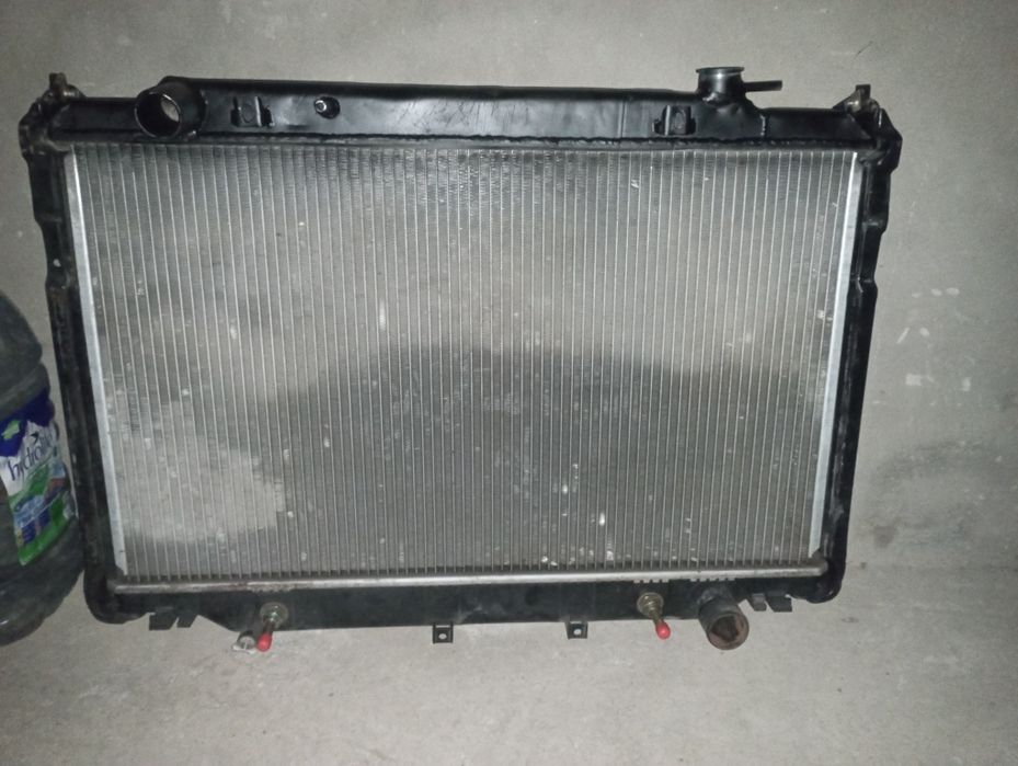 Toyota land cruiser 80 radiator panjarasi
