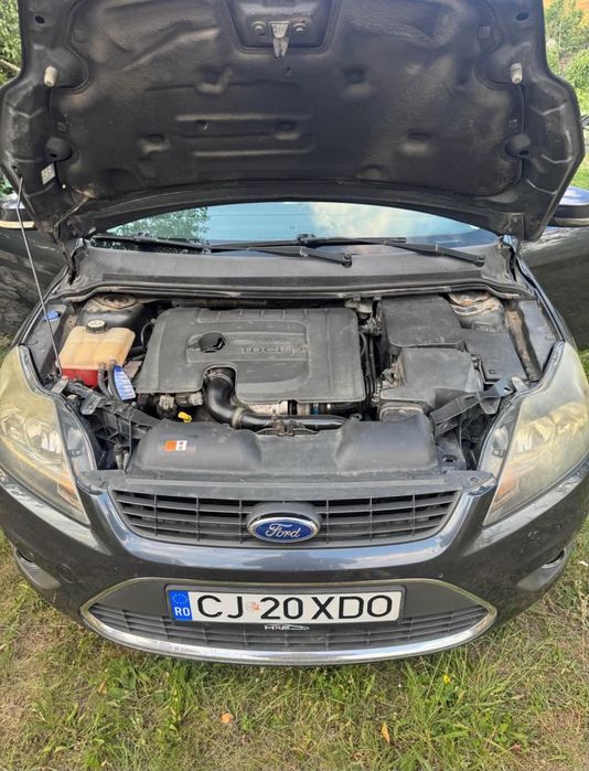 Vând Ford focus din 2009 model 2010