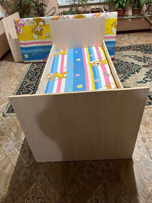 Детский диван продаются