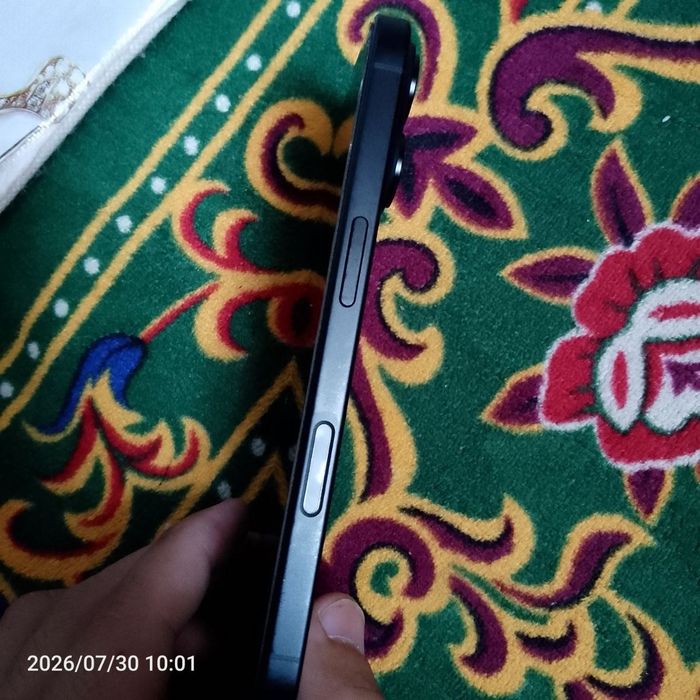iPhone 16 с гарантией