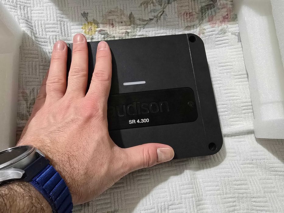 Amplificator auto Audison SR 4.300, 4x85W RMS, ca nou, in garantie