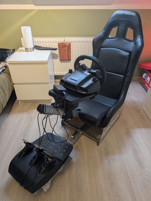Simulator Auto Premium: Playseat Evolution + Logitech G29 (PC/PS)