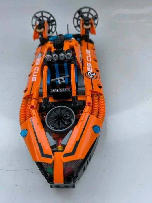 Lego Tehnic 42120 Rescue Hovercraft