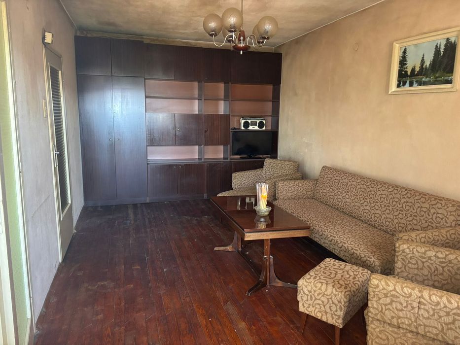 Продава се Тристаен апартамент в Полски Тръмбеш - 98 кв.м за 521 €/кв.м - Снимка #1