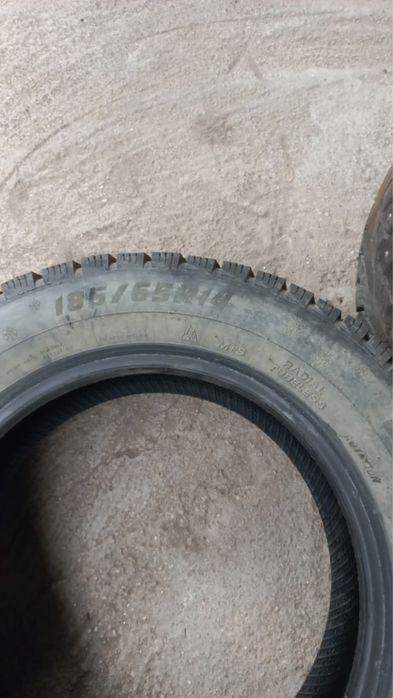 Продам комплект зимних шин 185/65 R14