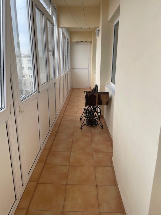 Apartament 3 camere DECOMANDAT - zona OMV VEST