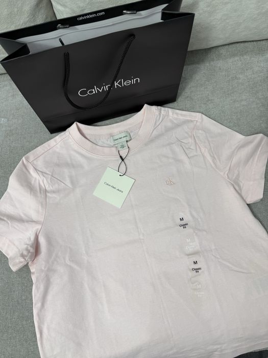 Футболка Calvin Klein оригинал!