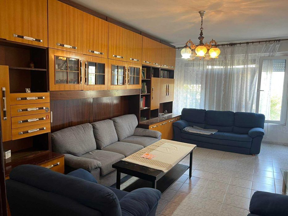 Продава се Тристаен апартамент в Пловдив, Христо Смирненски - 91 кв.м за 1561 €/кв.м - Снимка #8
