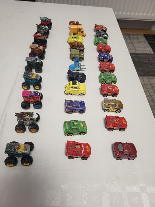 Mașinuțe MINI Disney Cars Originale.
