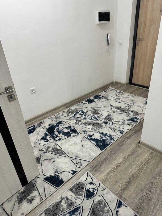 Srochno sotiladi! 2 xonali kvartira, Yangi Hayot 10, 56 m²