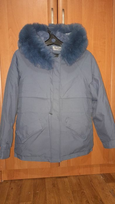 Продам куртку зимнию